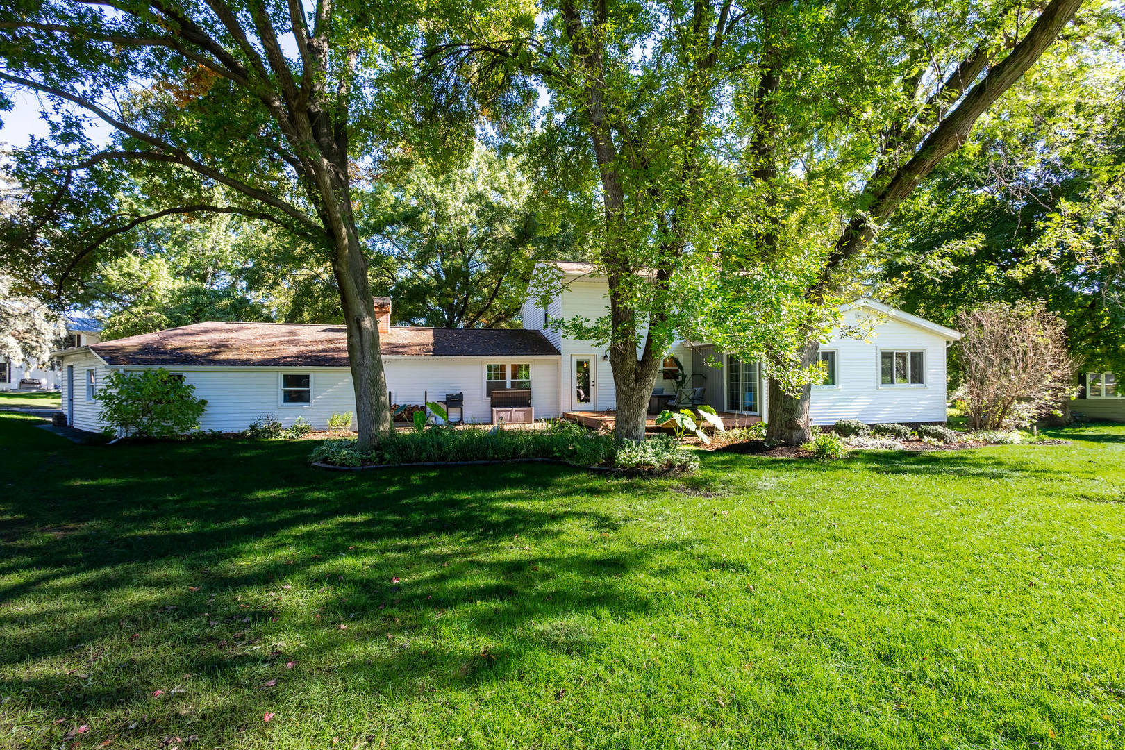 5079 Coachman Road Bettendorf, IA 52722 - Photo 40 of 41 Gallery Image 40