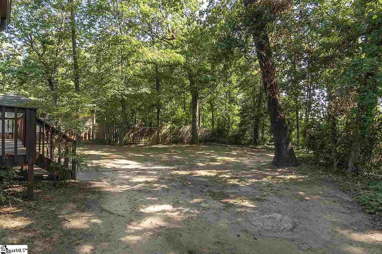 1113 Roper Mountain Road Greenville, SC 29615 - Photo 3 of 25