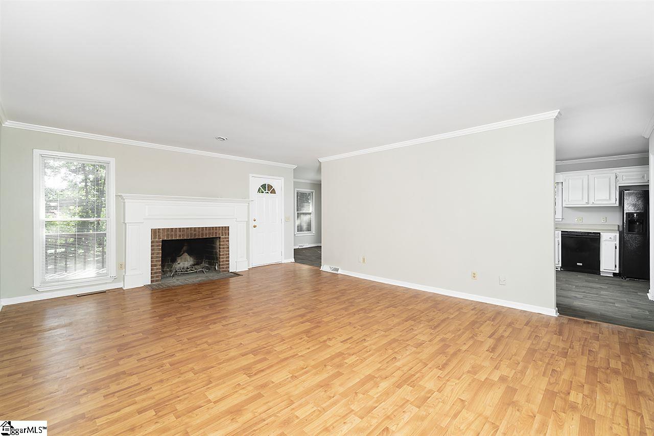 1113 Roper Mountain Road Greenville, SC 29615 - Photo 7 of 25