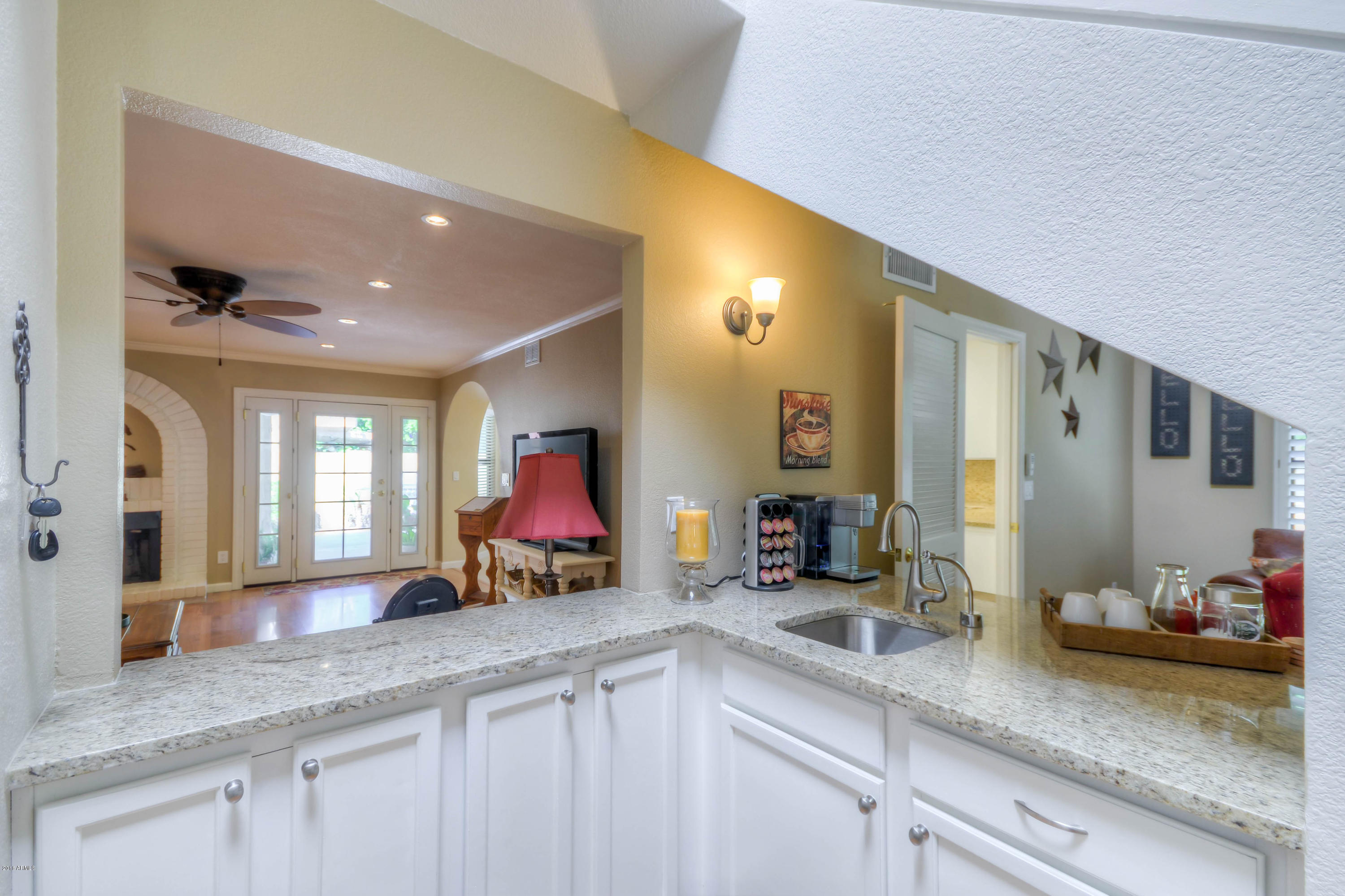 1433 North Woodside Road Chandler, AZ 85224 - Photo 29 of 70 Living Room (12)