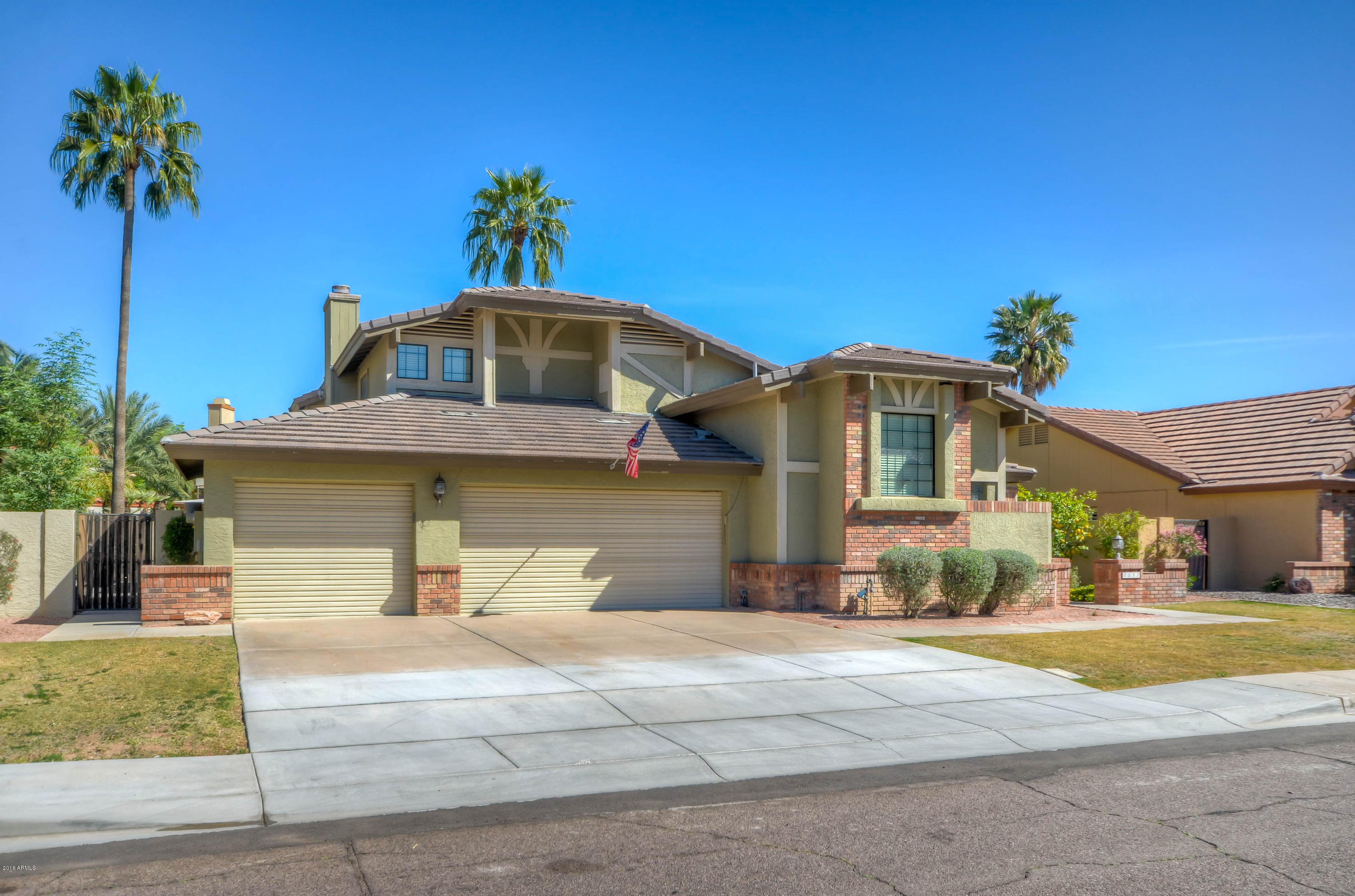 1433 North Woodside Road Chandler, AZ 85224 - Photo 4 of 70 Front (3)