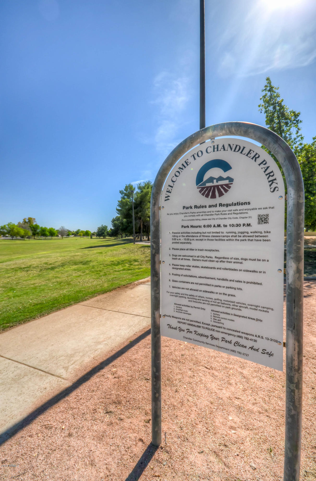 1433 North Woodside Road Chandler, AZ 85224 - Photo 65 of 70 a view of a wooden fence next to a yard