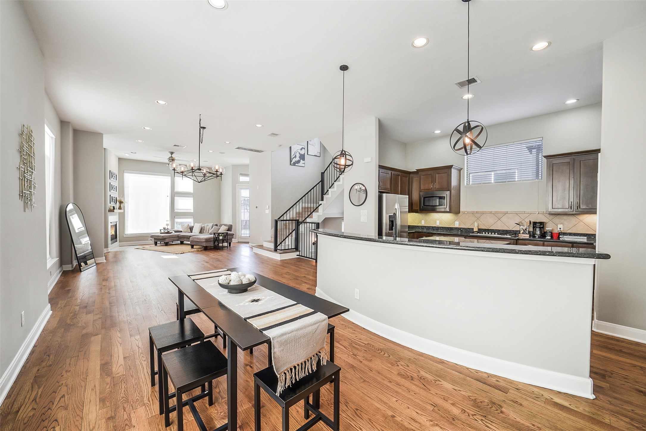 904 Roy Street Houston, TX 77007 - Photo 11 of 32