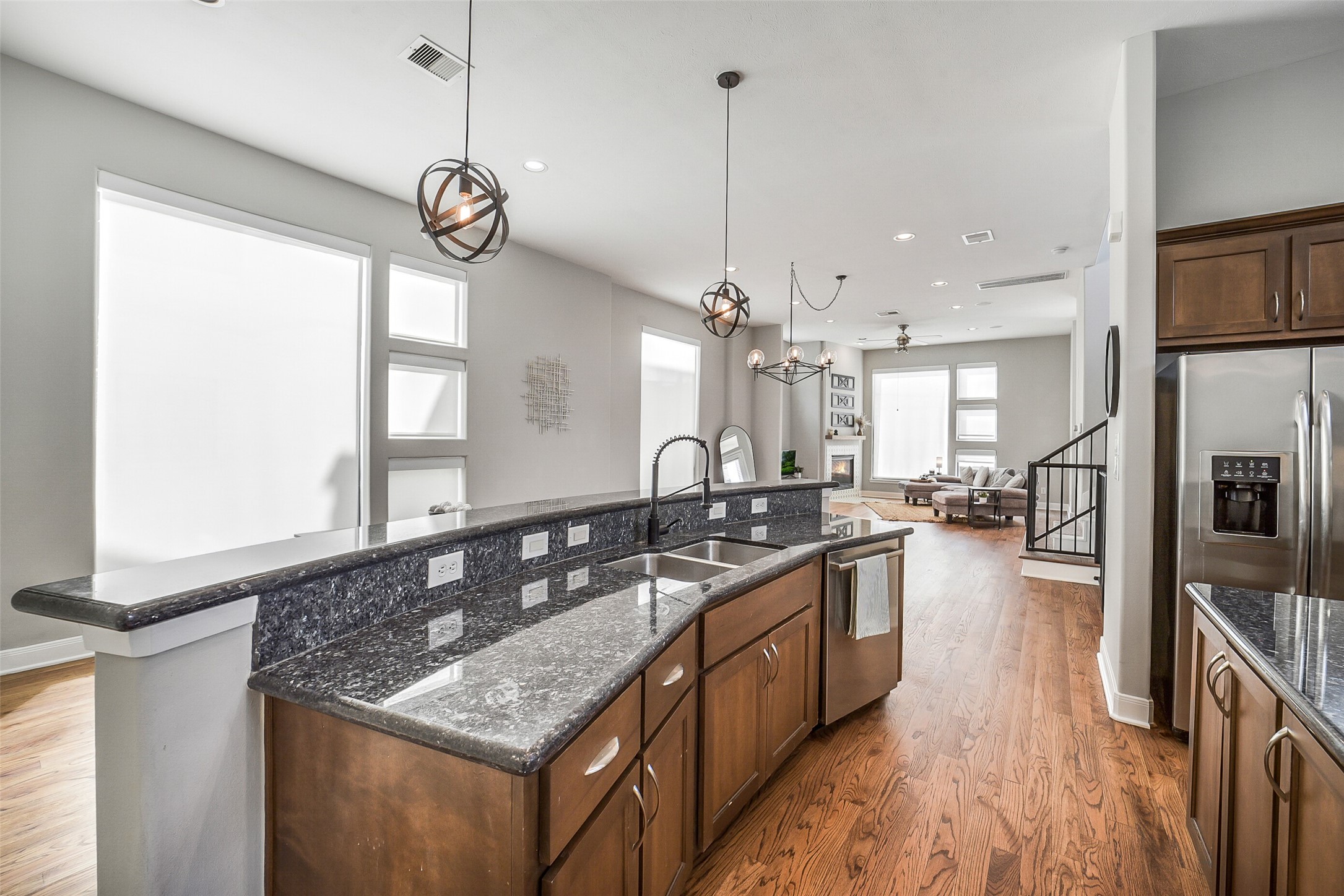 904 Roy Street Houston, TX 77007 - Photo 10 of 32