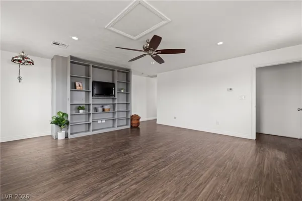 $469,999 | 2210 Tank, Logandale, NV 89021