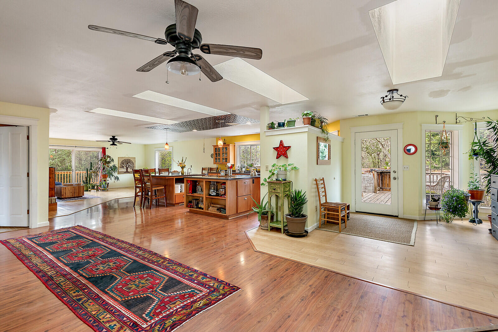 4790 Andrews Road Medford, OR 97501 - Photo 80 of 80 Open floor plan great for living and entertaining.