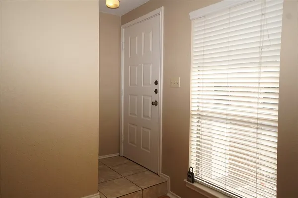 $1,995 | 6525 Hart Lane, Austin, TX 78731