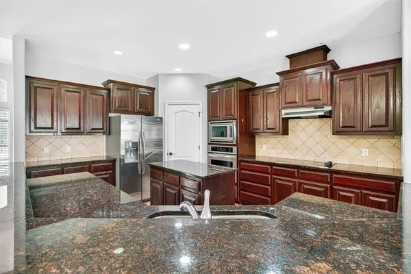 $2,695 | 4018 Puget Sound Drive, Corpus Christi, TX 78410