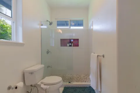 $1,449,000 | 568 Hana Highway, Unit B, Paia, HI 96779