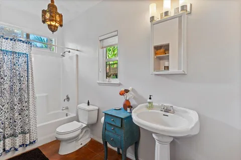 $1,580,000 | 568 Hana Highway, Unit B, Paia, HI 96779