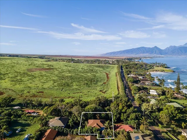 $1,580,000 | 568 Hana Highway, Unit B, Paia, HI 96779