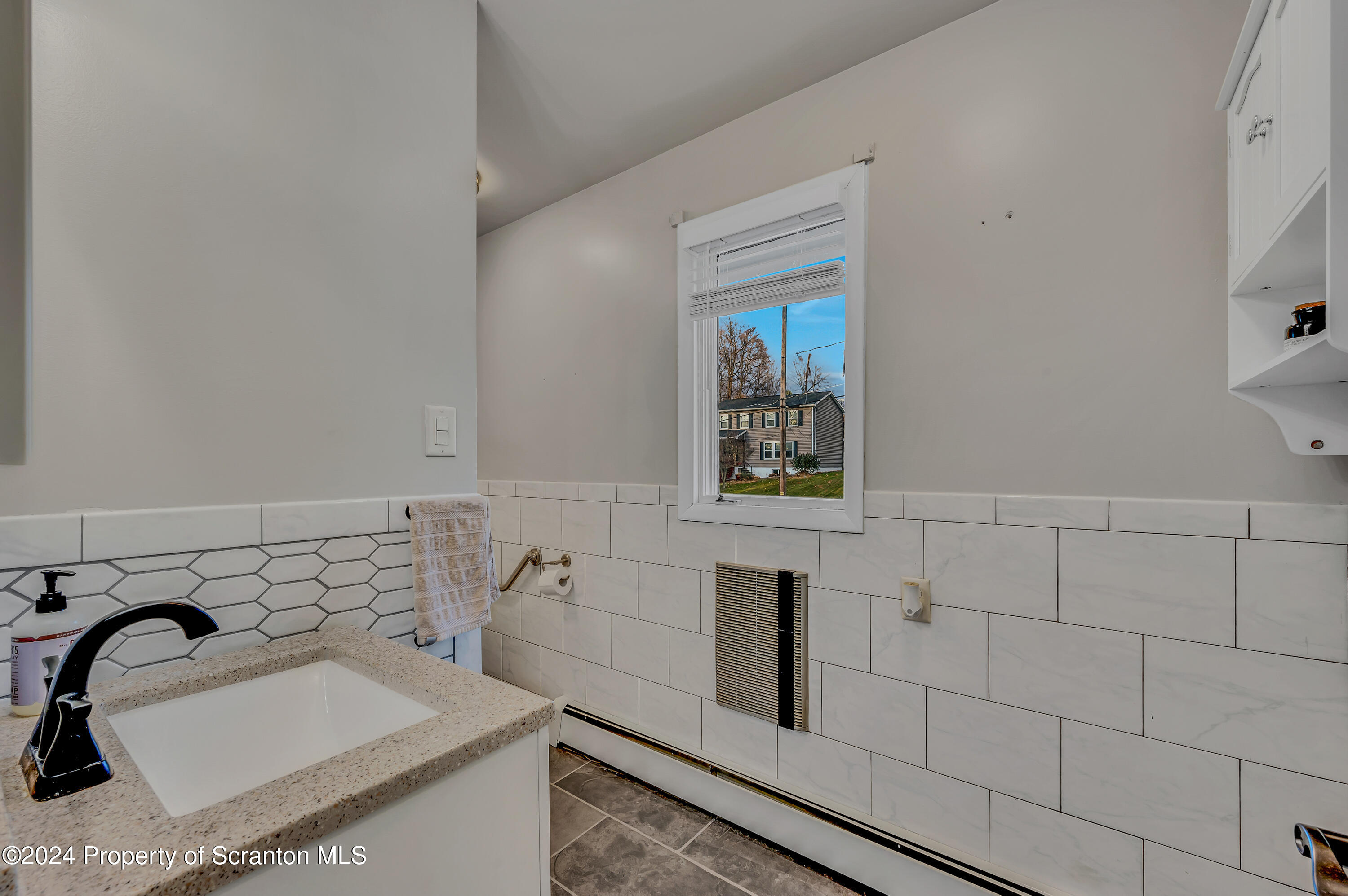 141 Beverly Drive Clarks Summit, PA 18411 - Photo 19 of 37