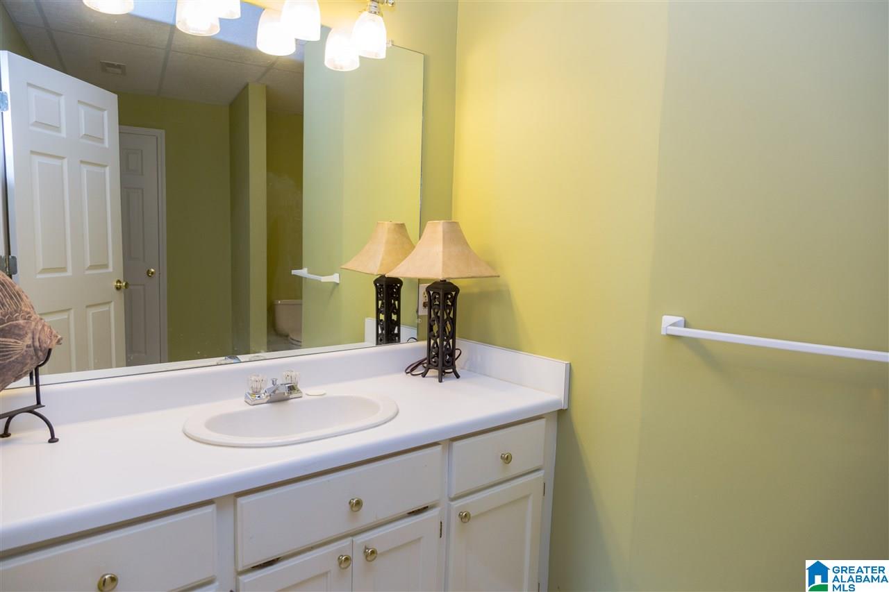 105 West Sunset Boulevard Oneonta, AL 35121 - Photo 26 of 47