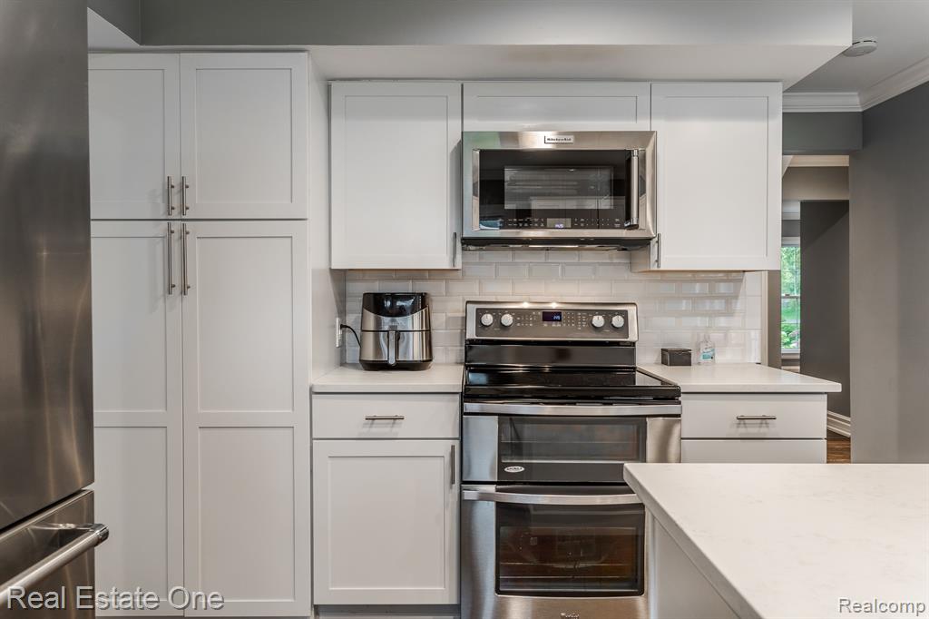 5699 Raven Road Bloomfield Hills, MI 48301 - Photo 15 of 44