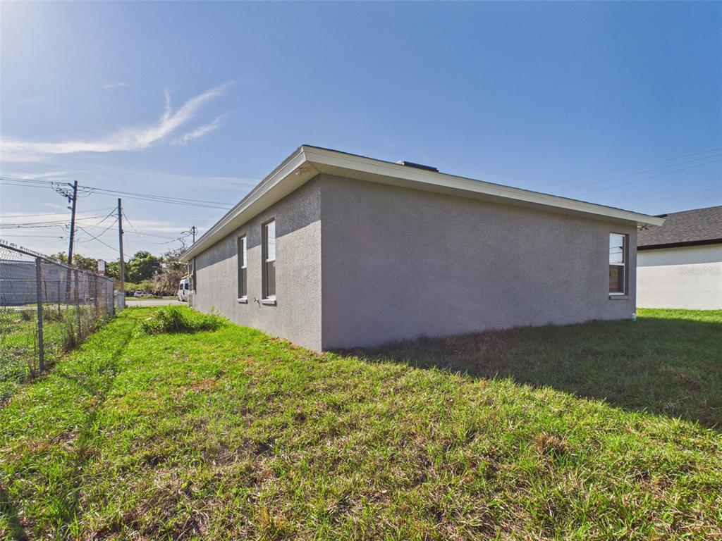 1343 Providence Road Lakeland, FL 33805 - Photo 24 of 29