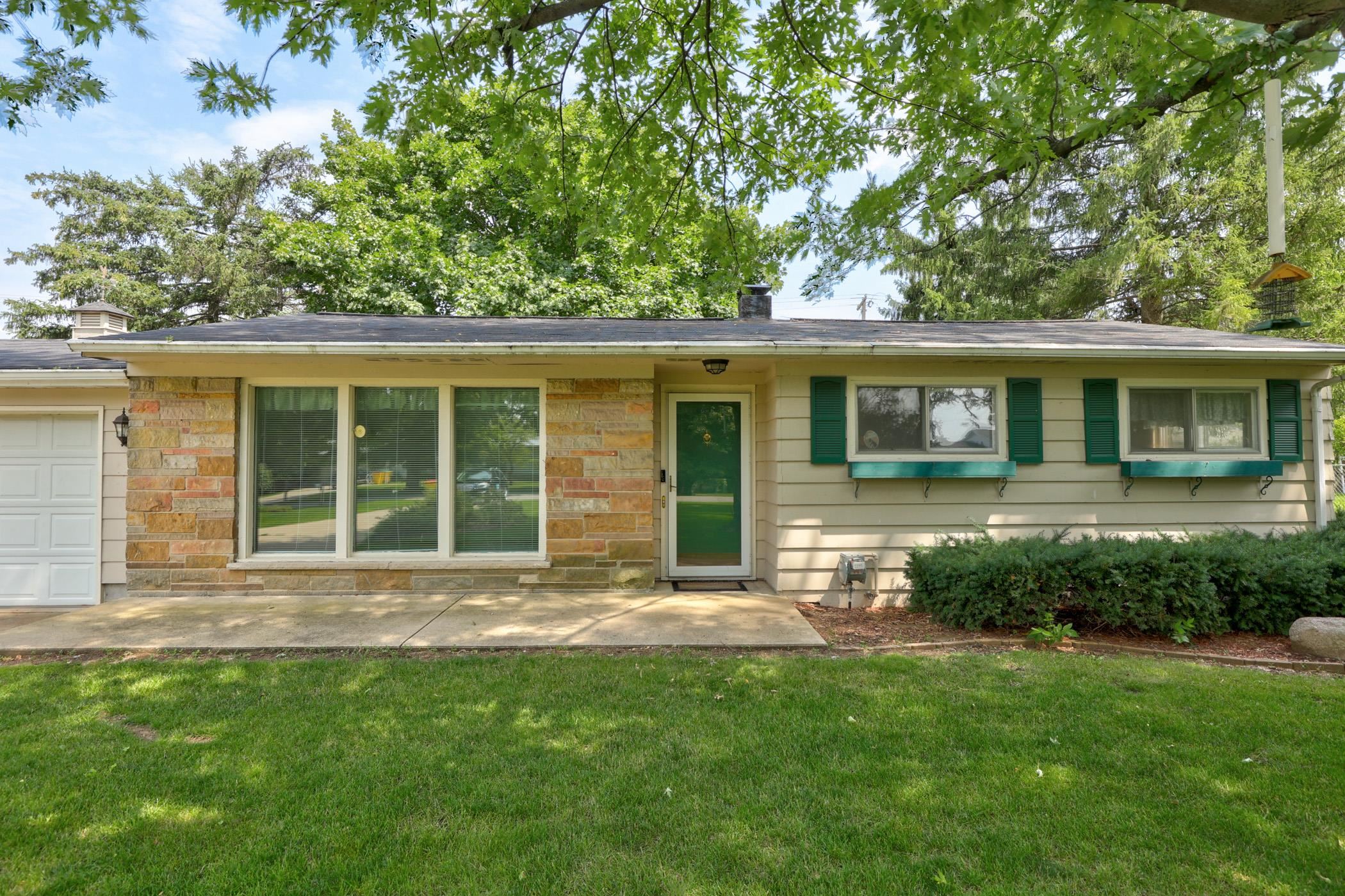 4847 Cottrell Road Vassar, MI 48768 - Photo 33 of 35 50117591-32.JPG