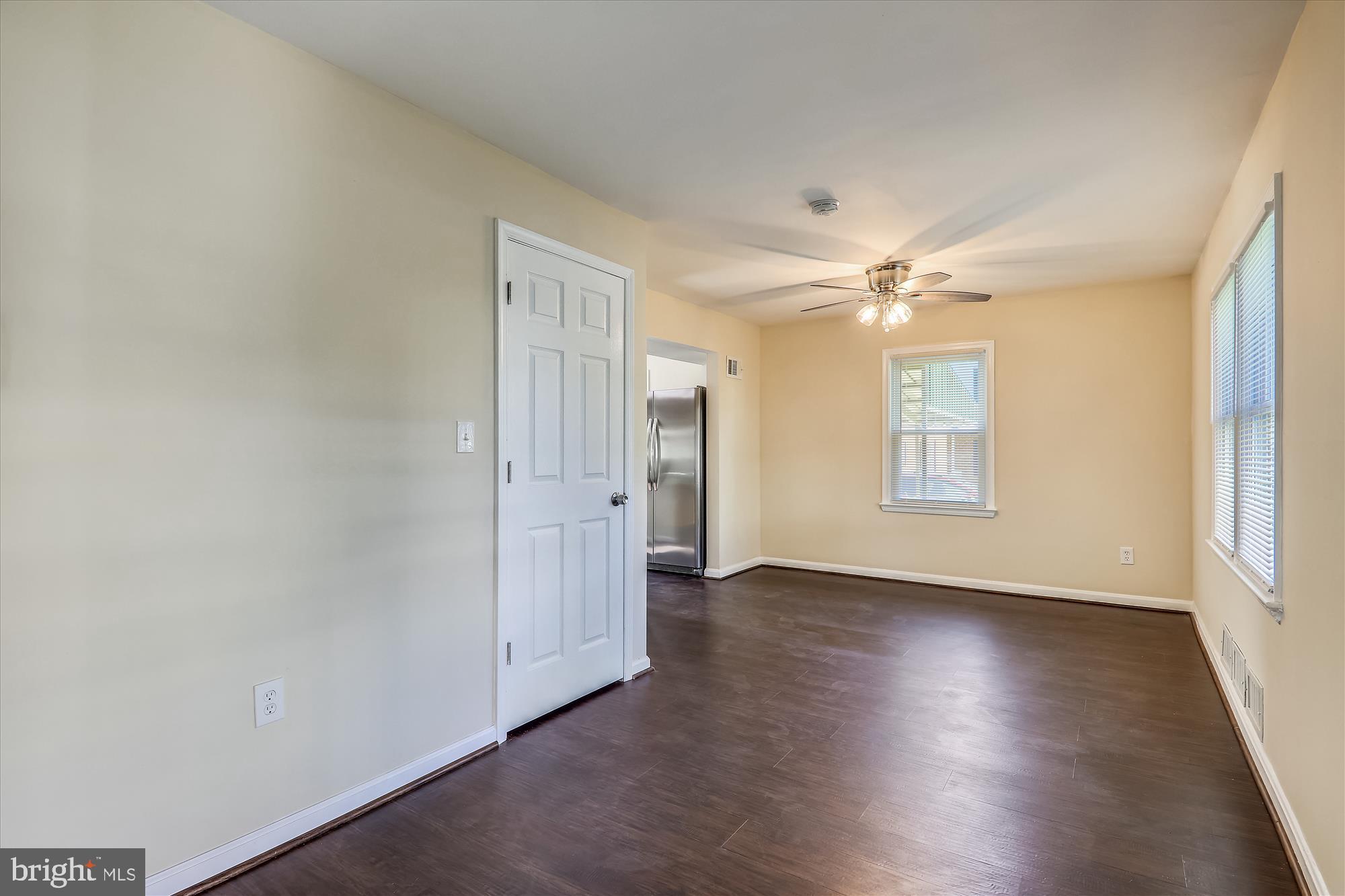 1706 Norton Road Hyattsville, MD 20783 - Photo 5 of 34 Living Room