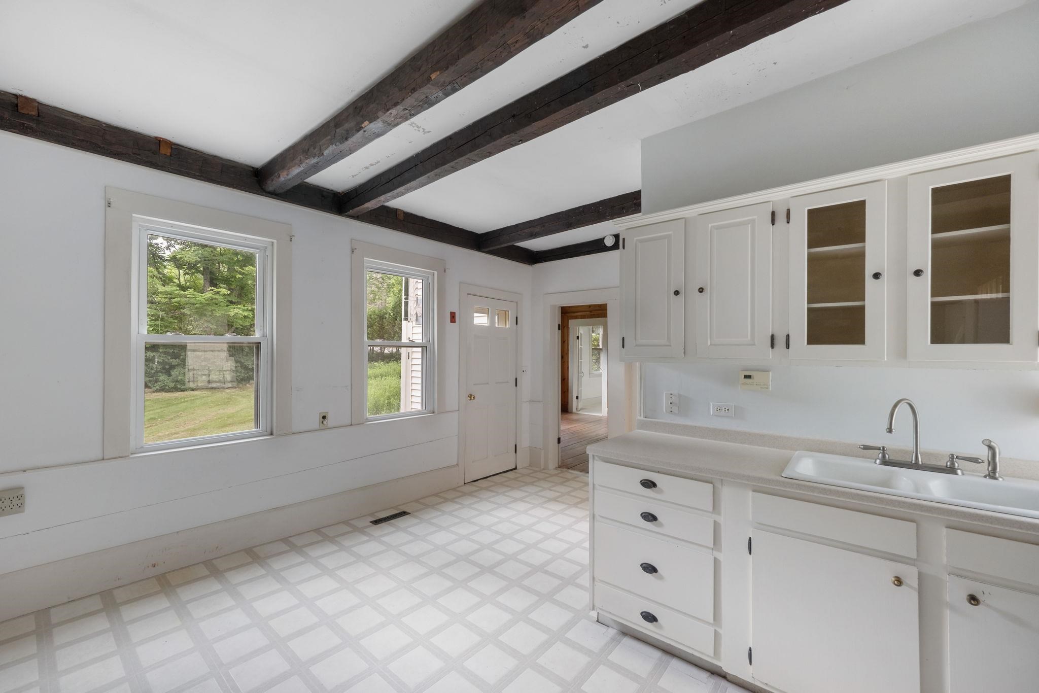 683 Dundee Road, Unit 10 Jackson, NH 03846 - Photo 14 of 38