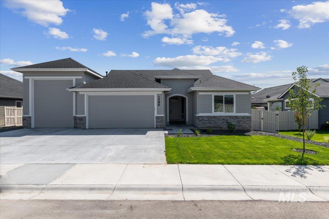 1586 Mary Hill Avenue, Middleton, ID 83644 Compass