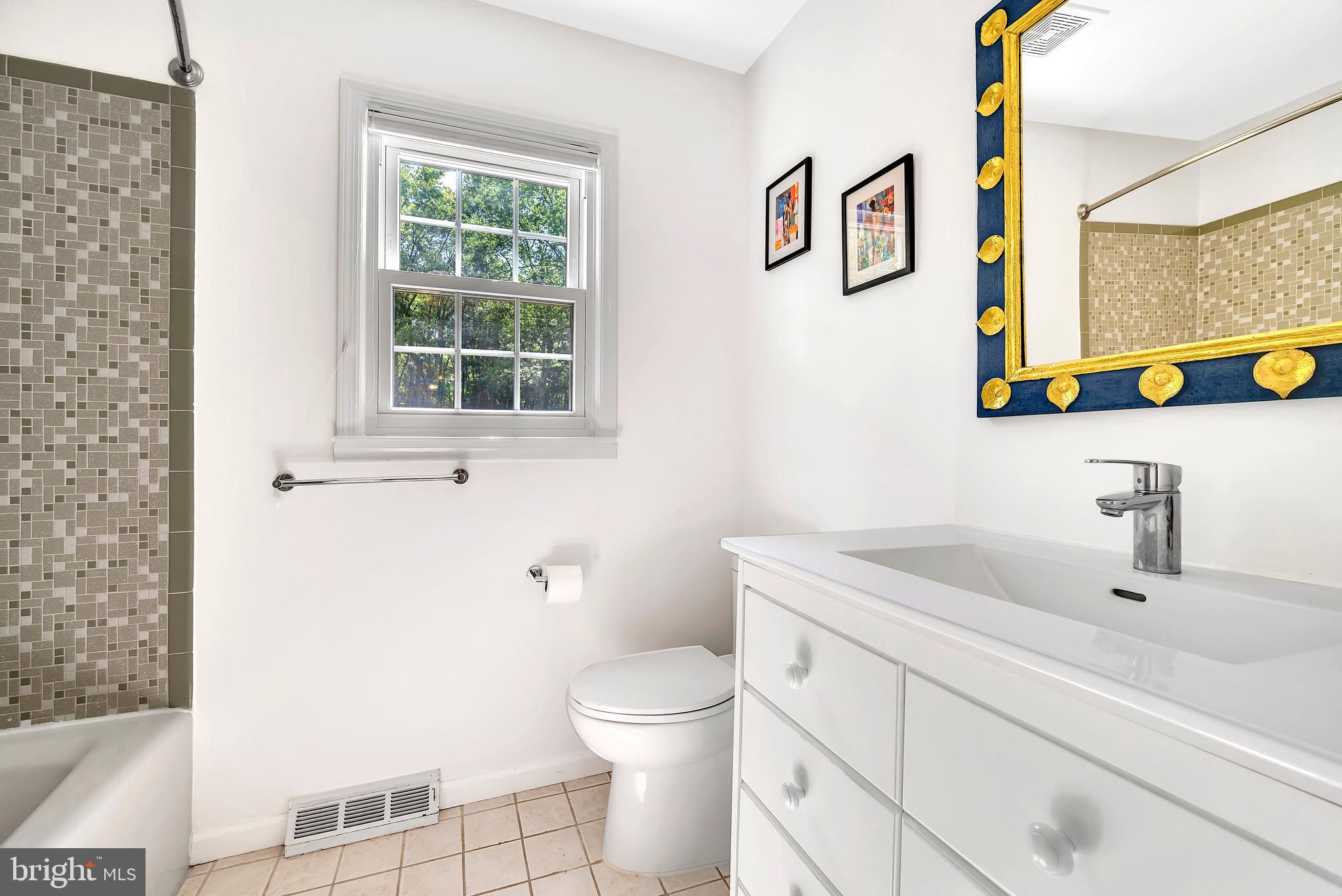 13 Cleveland Road West Princeton, NJ 08540 - Photo 20 of 44 First Floor full bath