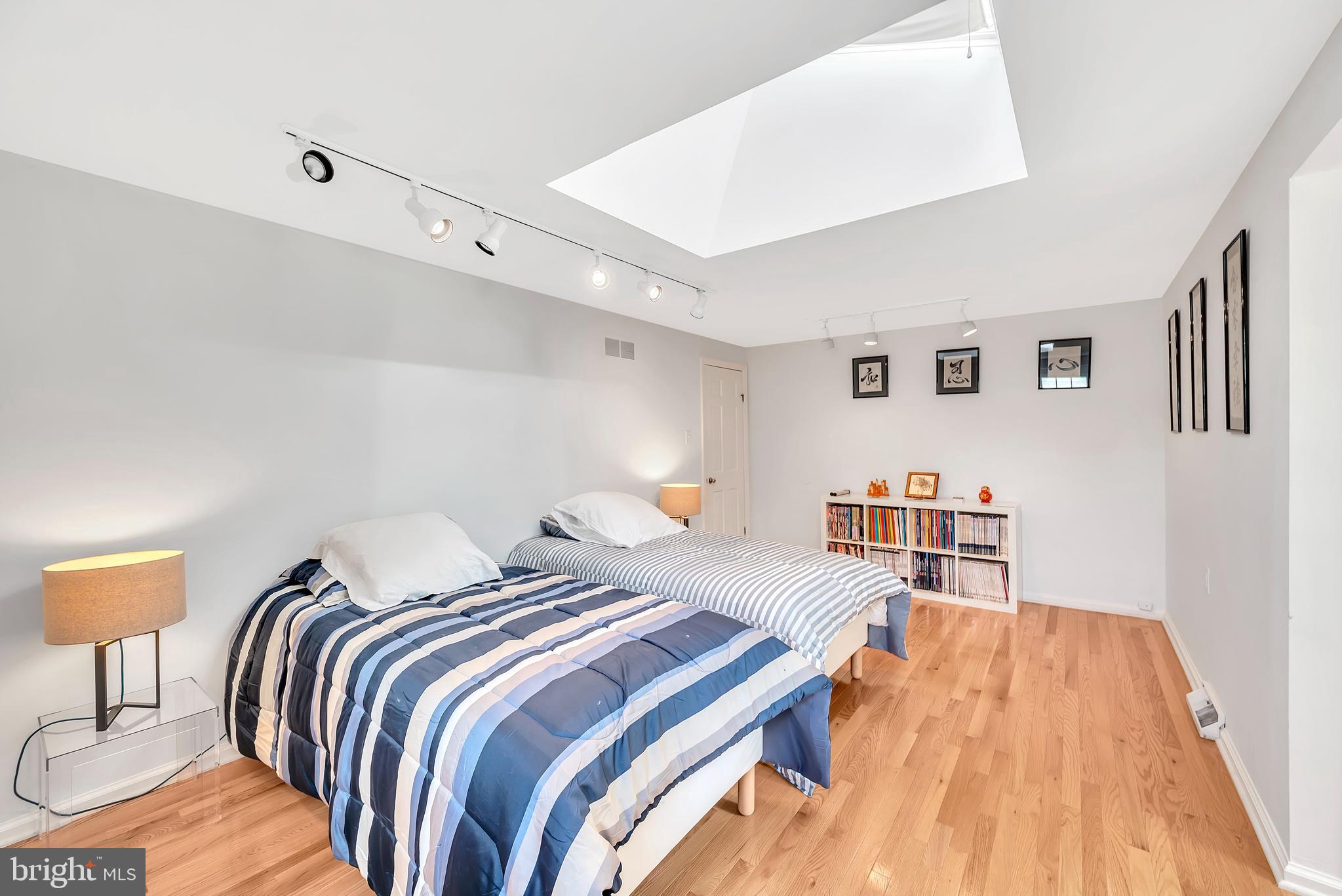 13 Cleveland Road West Princeton, NJ 08540 - Photo 26 of 44 Skylight