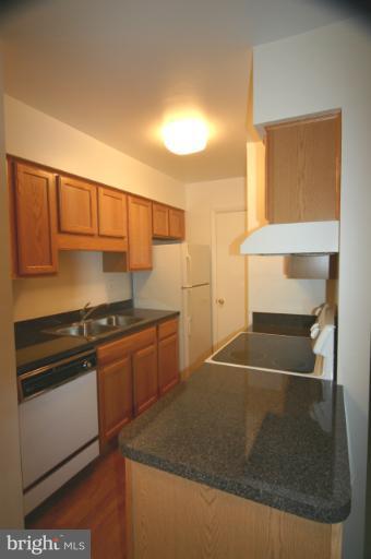 5903 Kingsford Road, Unit G Springfield, VA 22152 - Photo 7 of 23 Remodeled Kitchen