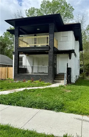 $1,400 | 5514 The Paseo, Unit 2, Kansas City, MO 64110