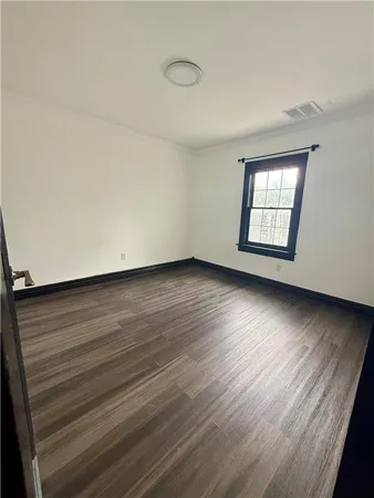 $1,400 | 5514 The Paseo, Unit 2, Kansas City, MO 64110