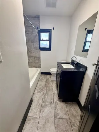 $1,400 | 5514 The Paseo, Unit 2, Kansas City, MO 64110