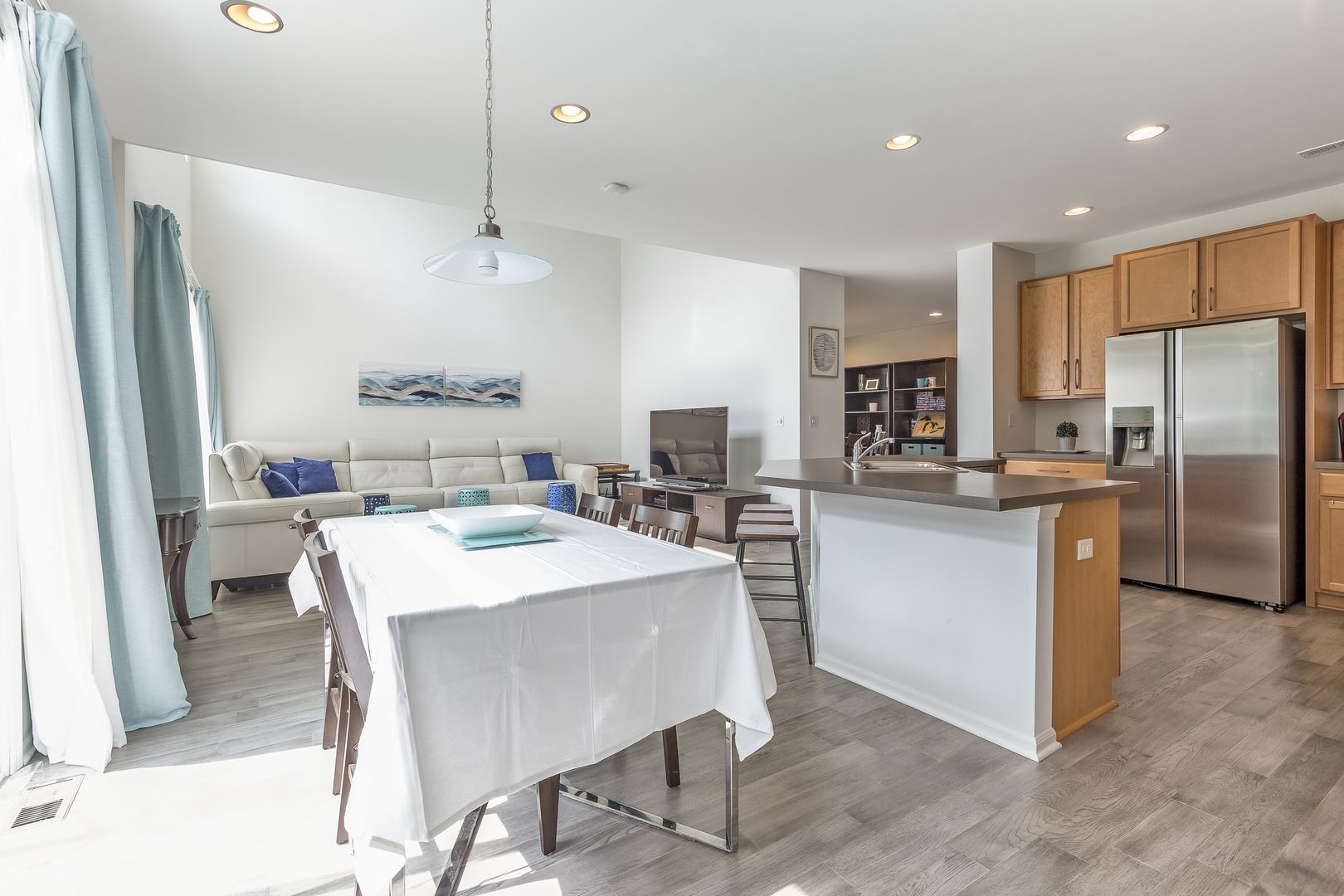 5831 Oak Ridge Way Lisle, IL 60532 - Photo 8 of 34