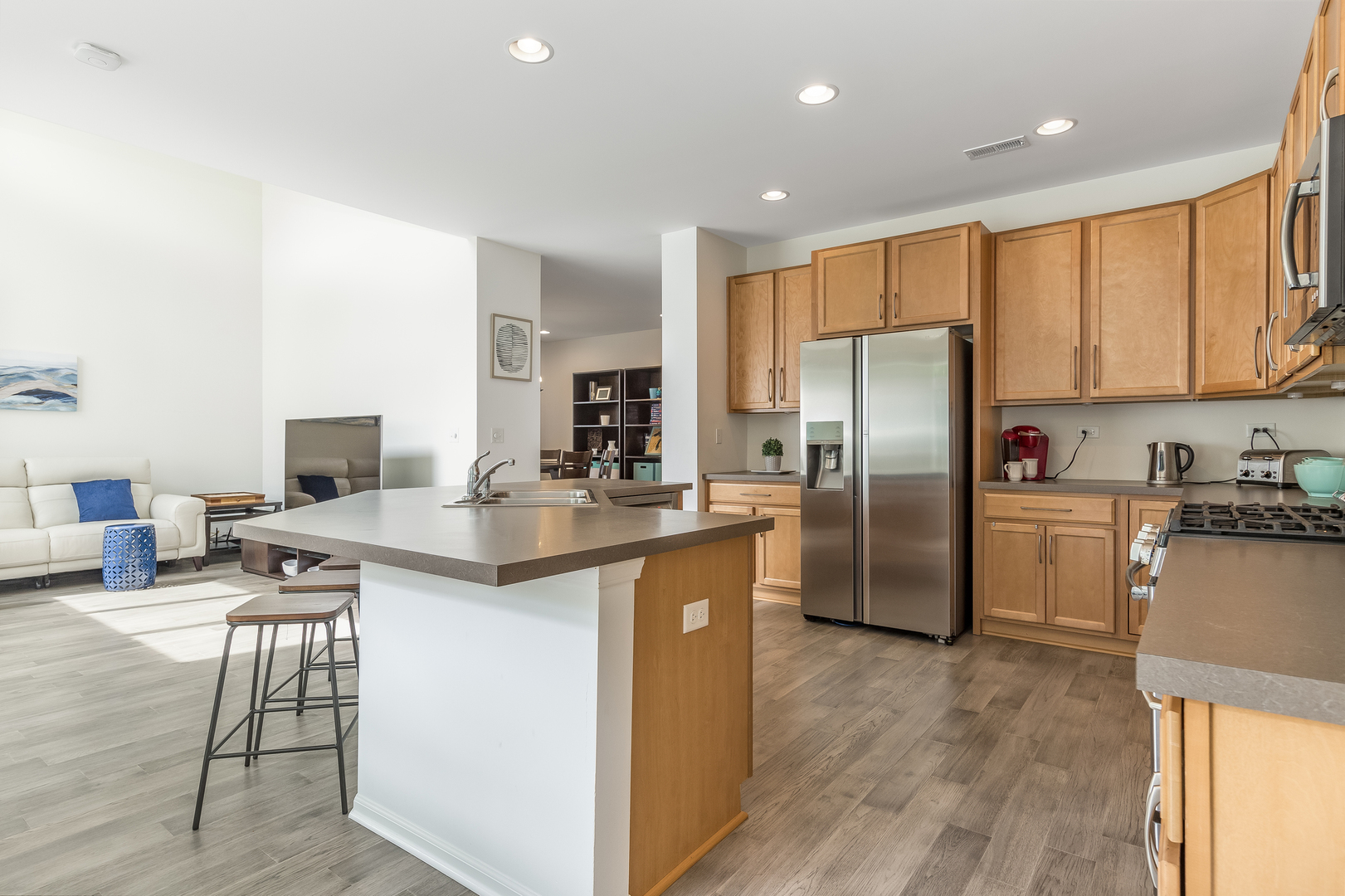 5831 Oak Ridge Way Lisle, IL 60532 - Photo 10 of 34