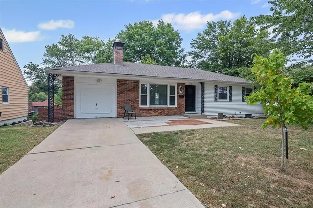 $209,900 | 4212 East 105 Street, Kansas City, MO 64137