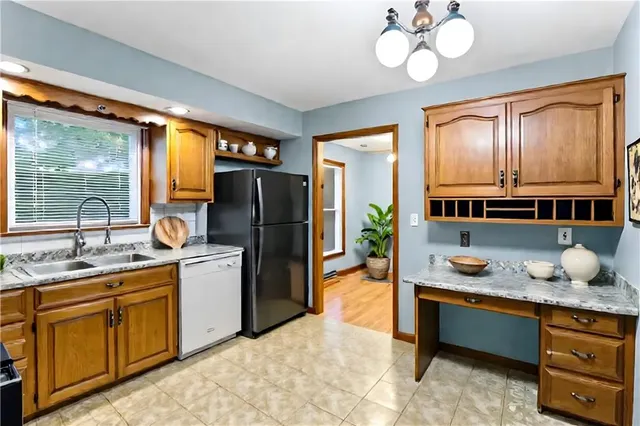 $209,900 | 4212 East 105 Street, Kansas City, MO 64137