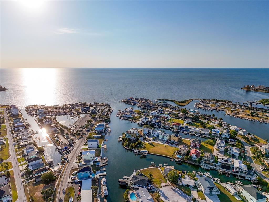 7 Louise Court Hudson, FL 34667 - Photo 19 of 52 an aerial view of multiple house