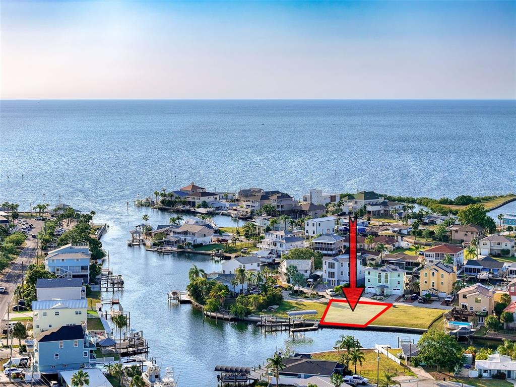 7 Louise Court Hudson, FL 34667 - Photo 7 of 52 a view of a lake