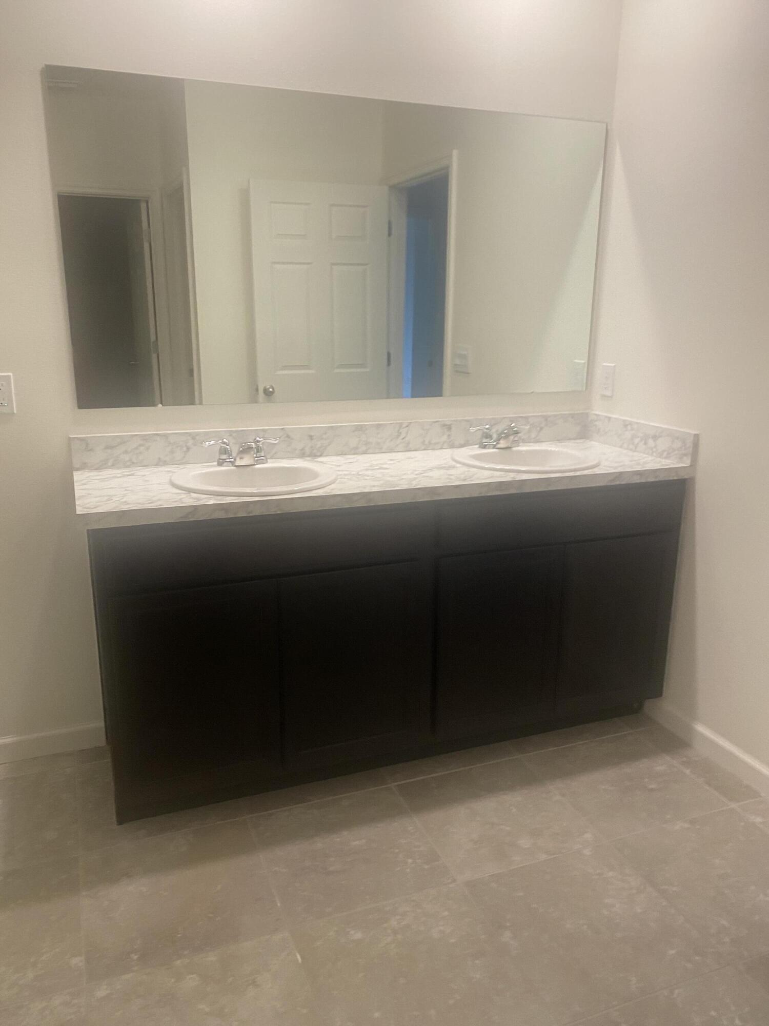 3309 Trinity Circle Fort Pierce, FL 34945 - Photo 5 of 12 2022-10-30 16.23.08