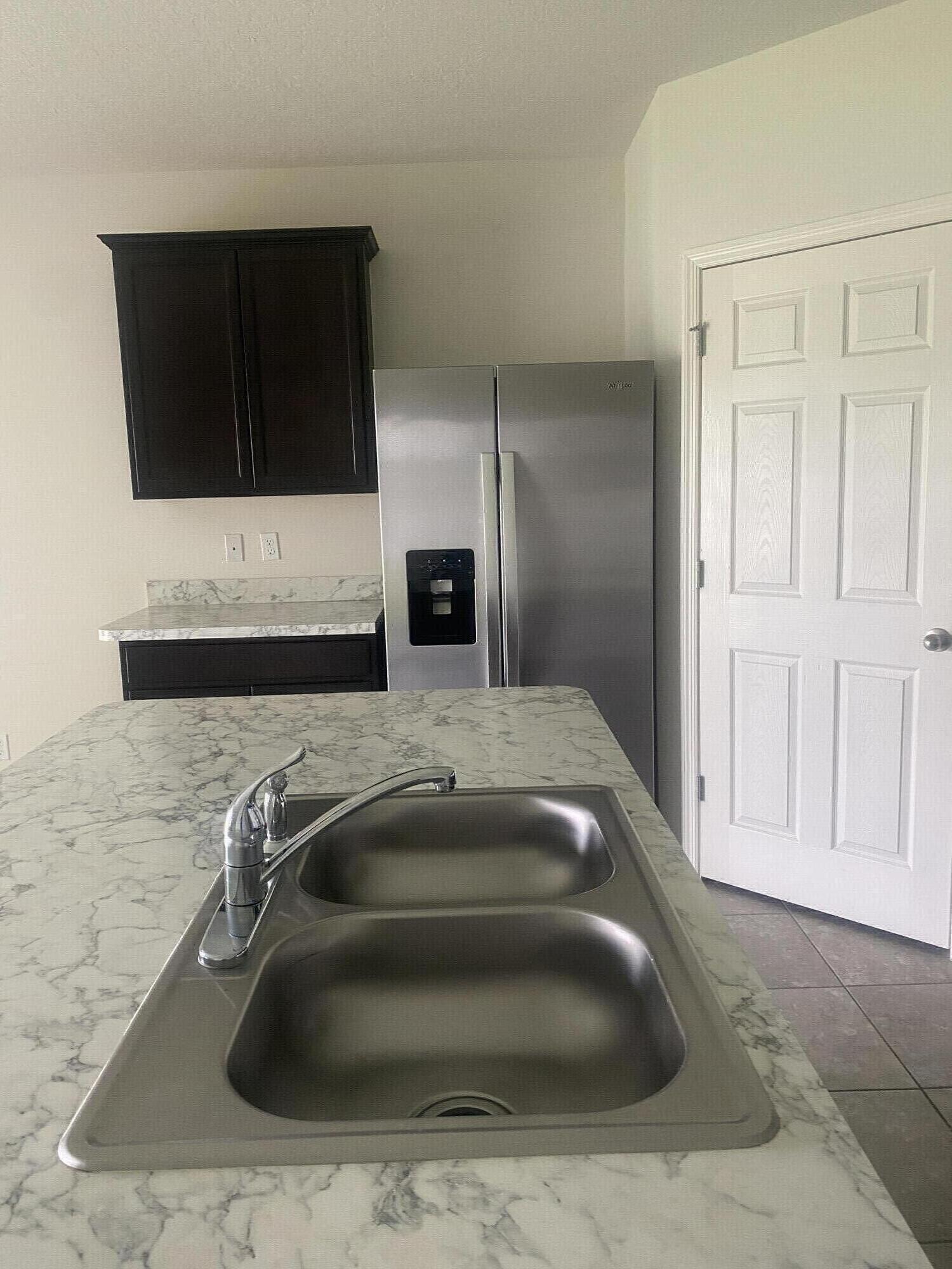 3309 Trinity Circle Fort Pierce, FL 34945 - Photo 8 of 12 2023-06-13 13.53.13