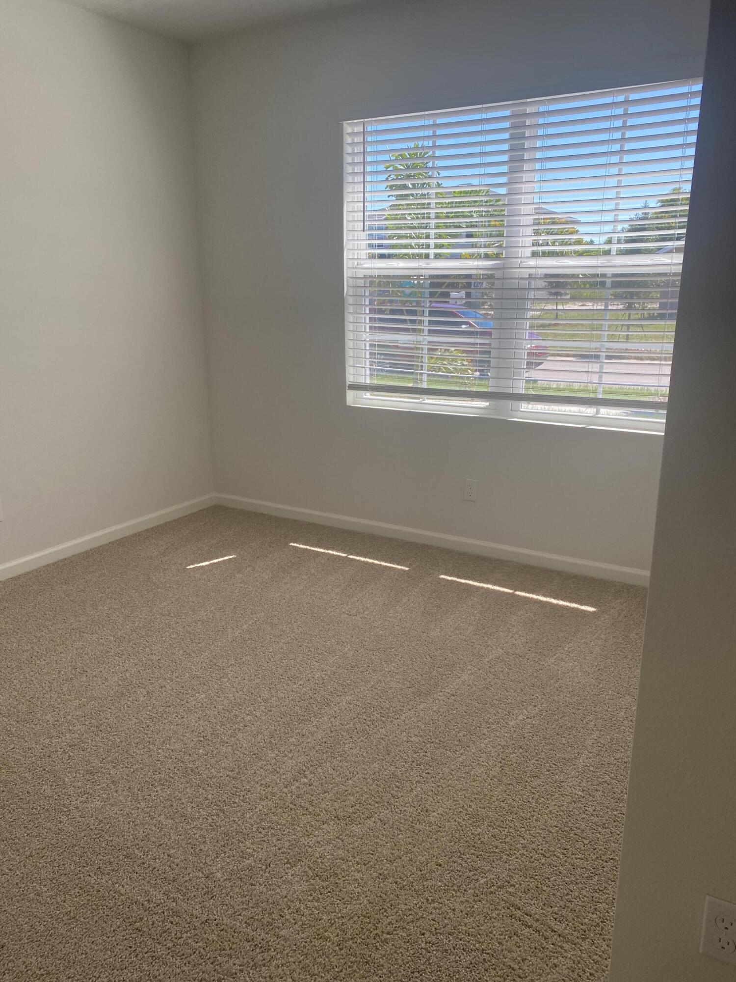 3309 Trinity Circle Fort Pierce, FL 34945 - Photo 10 of 12 2021-09-28 13.16.03