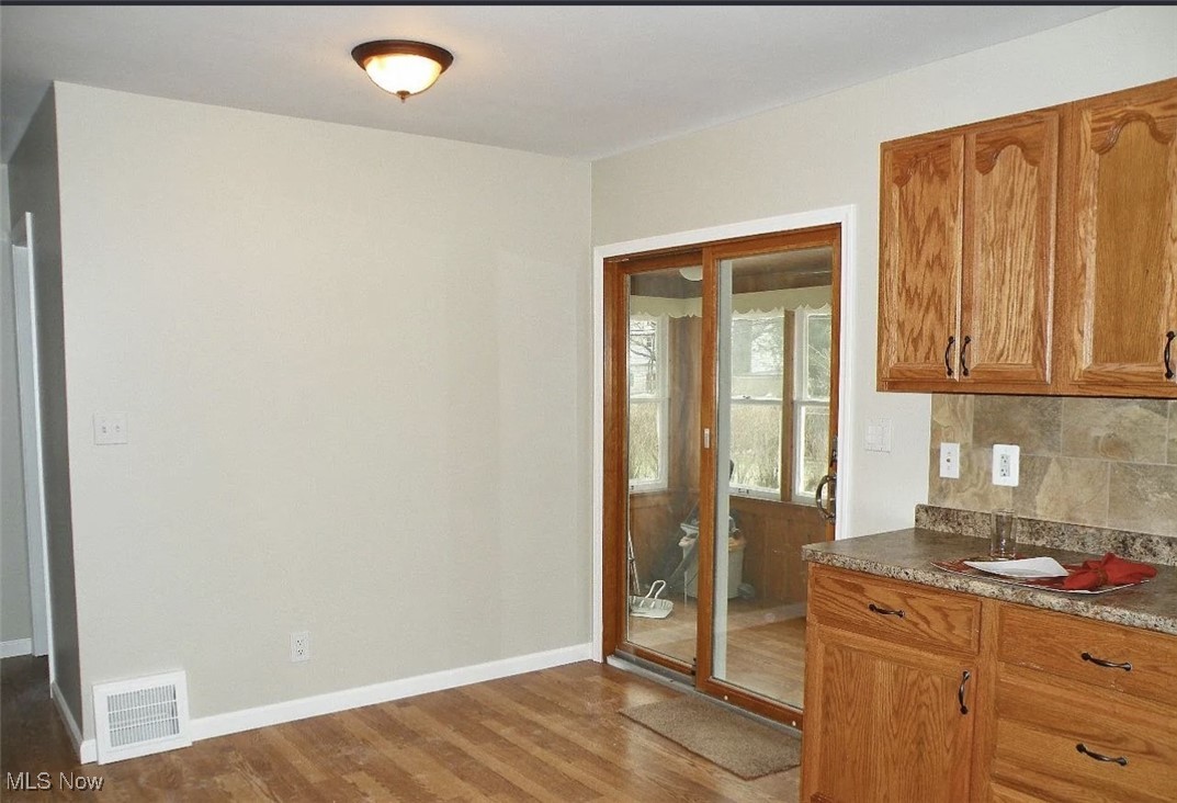 1930 Seneca Road Euclid, OH 44117 - Photo 5 of 13 Gallery Image 5
