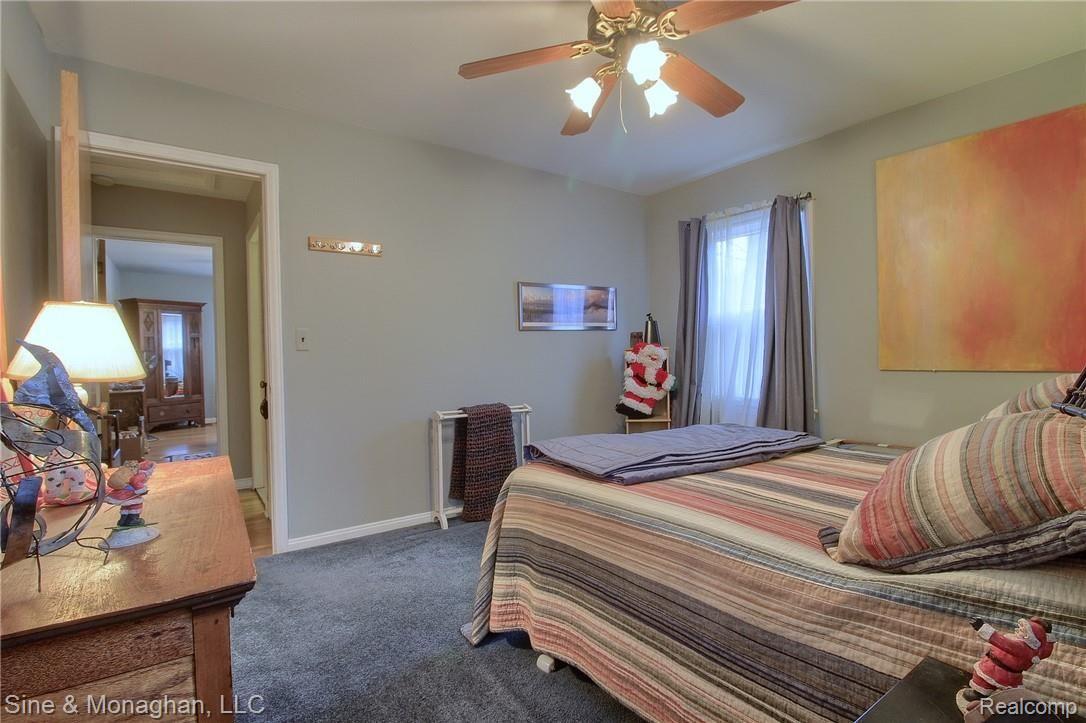 319 Lothrop Road Grosse Pointe, MI 48236 - Photo 22 of 29 24-3rd Bedroom 2nd View.jpg
