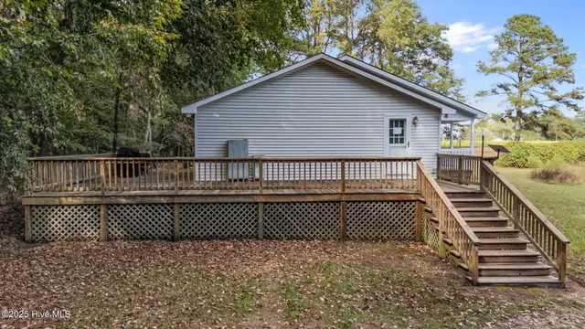 $775,000 | 8782 Red Oak Road, Whitakers, NC 27891