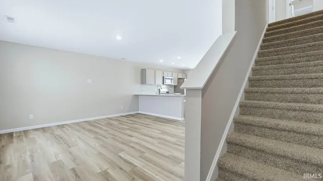 $289,900 | 2880 Greenacre Court, Warsaw, IN 46582