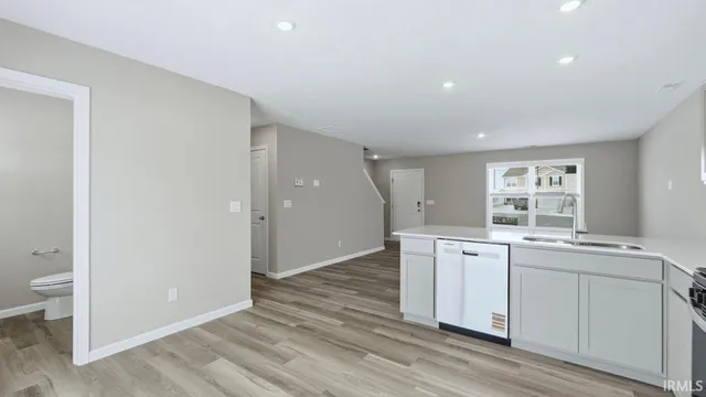 $289,900 | 2880 Greenacre Court, Warsaw, IN 46582