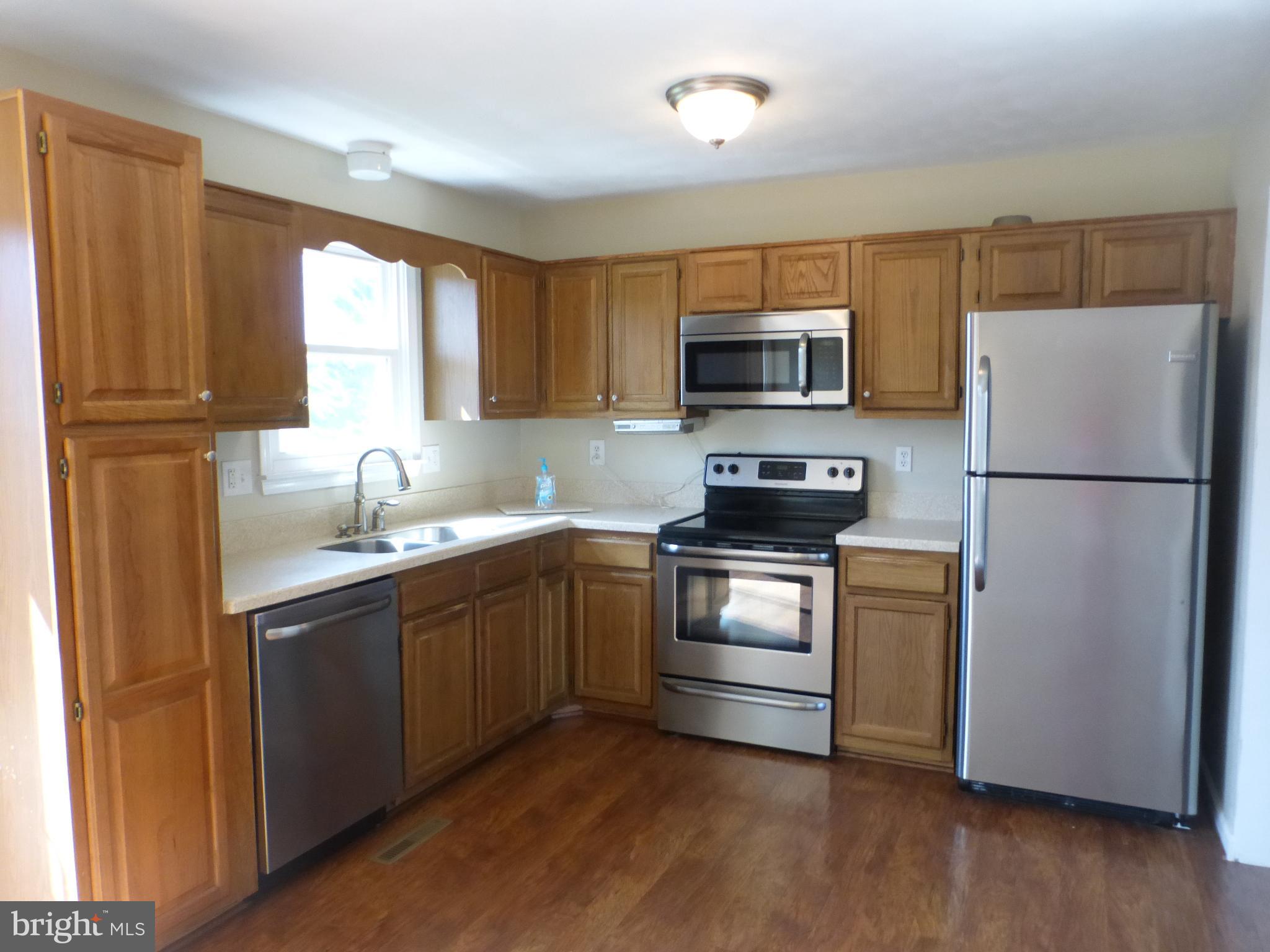 108 Centerside Road Mount Airy, MD 21771 - Photo 9 of 17 Gallery Image 9