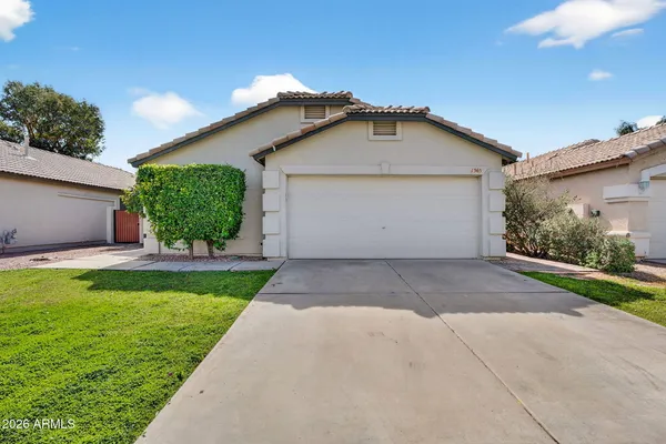 a view of outdoor space yard and garage