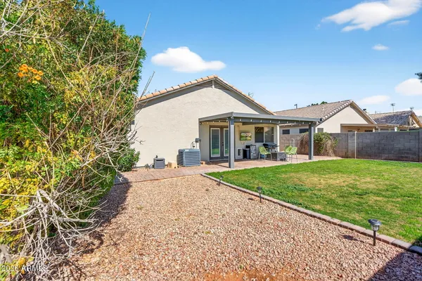 a view of outdoor space yard and porch