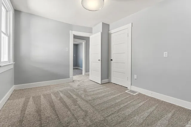 $174,900 | 2317 North Clinton Street, Fort Wayne, IN 46805