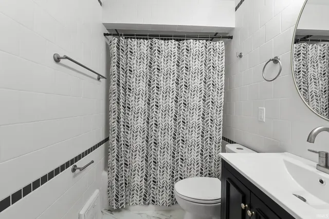 $174,900 | 2317 North Clinton Street, Fort Wayne, IN 46805