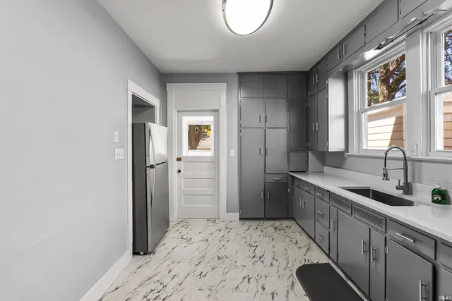 $174,900 | 2317 North Clinton Street, Fort Wayne, IN 46805