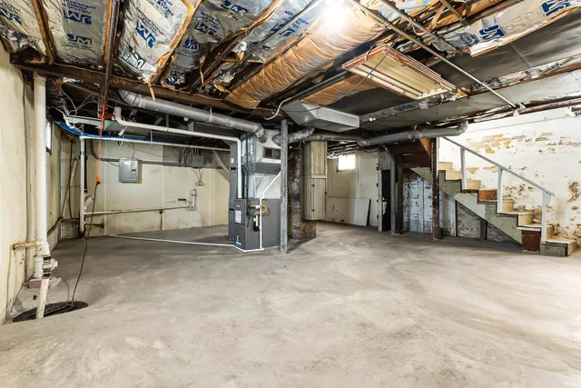 $174,900 | 2317 North Clinton Street, Fort Wayne, IN 46805